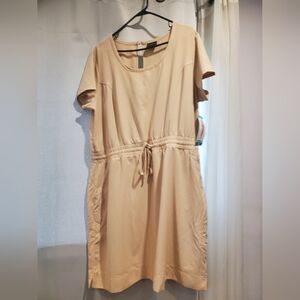 Sporty Knee Length Cream Dress